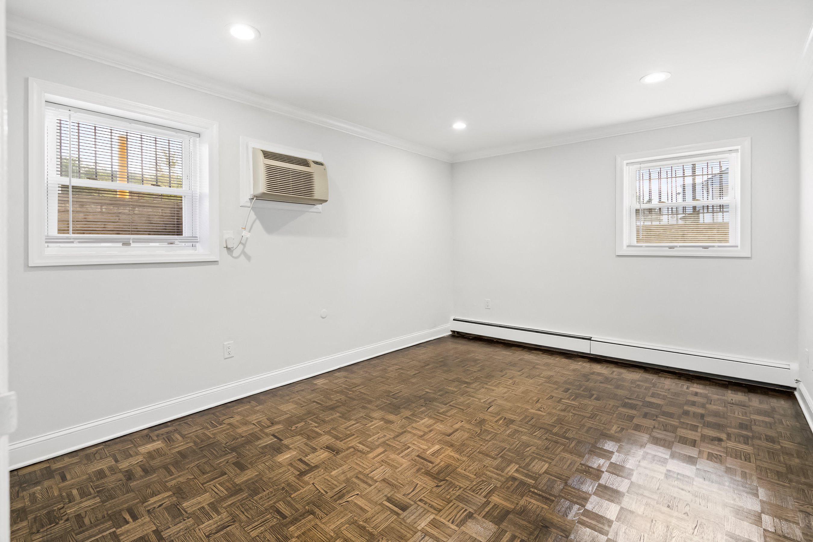 Gallery Photo 10